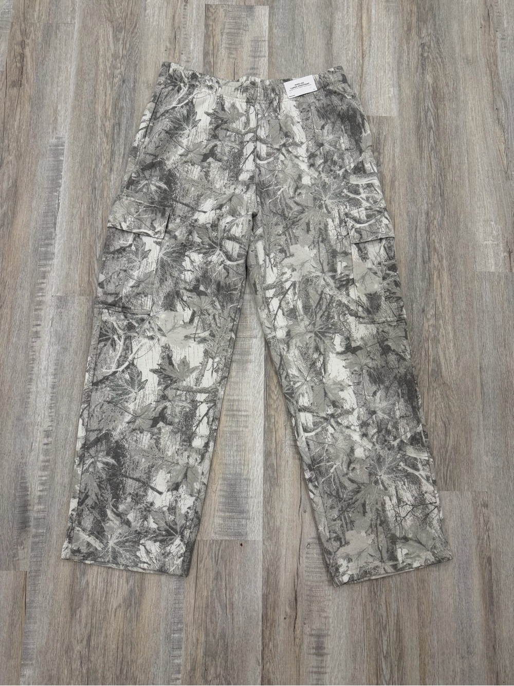 XL Bluenotes Camouflage Cargo Sweatpants- Gray